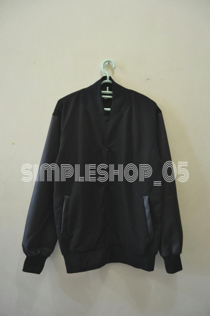 jaket_baseball's tweet photo. Now available. Ready stock! Varsity lengan kulit sintetis. Line:novitasetiawan94, pin: 74237A19 @apaajaIKLAN http://t.co/sDMxmDgTdQ