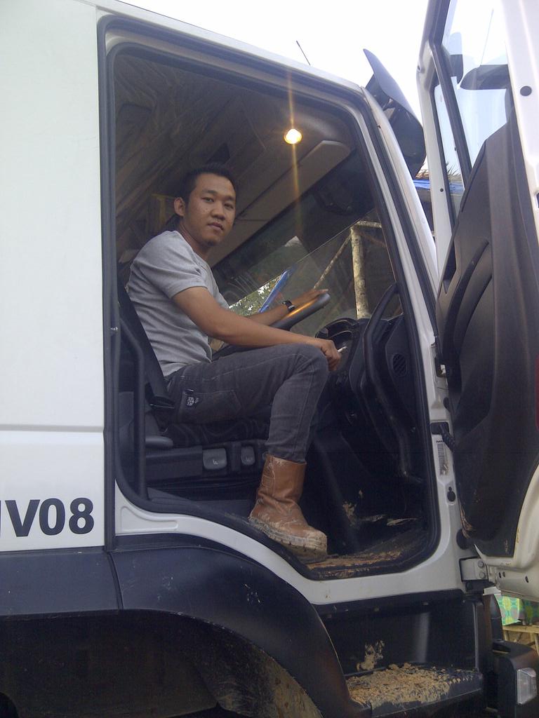 AdytiaDavin's tweet photo. V08 http://t.co/m3kC09JzBk