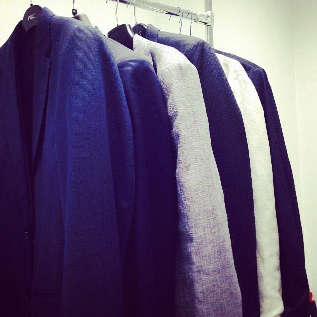 Side tapering, sleeves shortening, shoulder adjustments and more! Jacket alterations - try us.