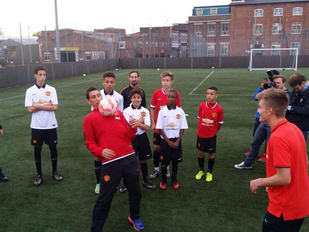Di Maria inspiring...  #MUFC