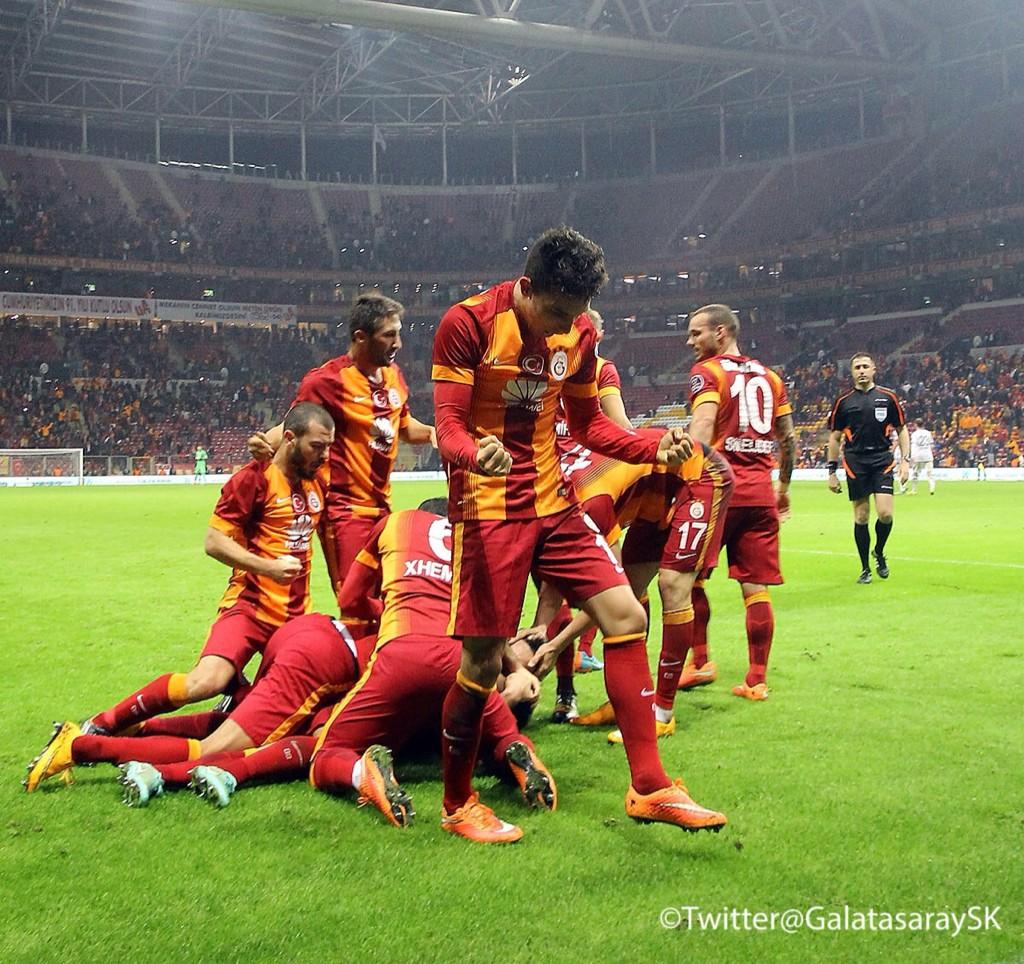 Günaydın #Galatasaray Ailesi!