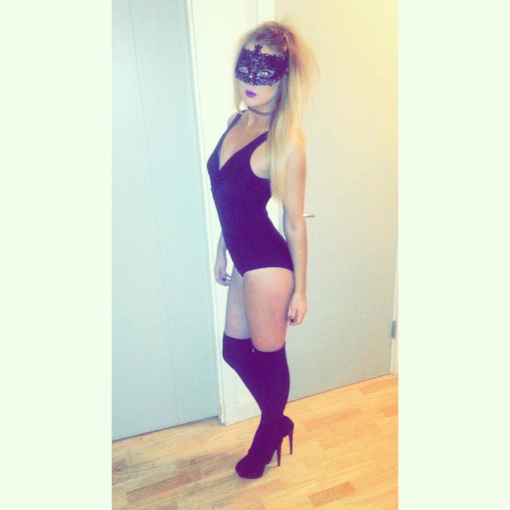 Abbey_09's tweet photo. Halloween 👻 http://t.co/obZpiECGHT