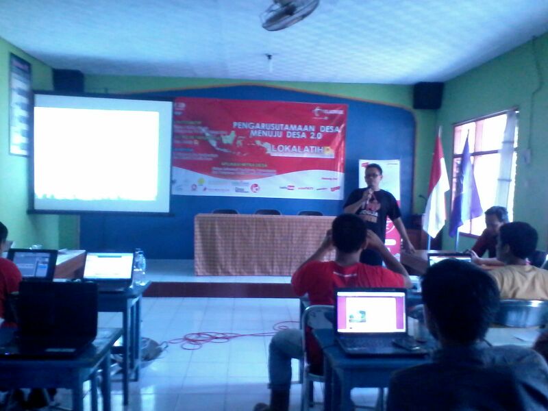 wlaharwetan's tweet photo. Penutup lokalatih #Desa2.0 @menteridesa komitmen partisipasi peserta untuk desa http://t.co/KUXLcH3EnO
