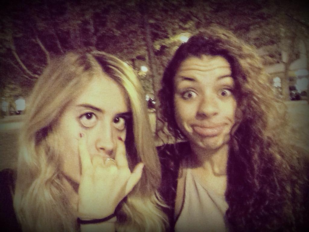Quien es la choni mas cumpleañera de este diiiia???? Mi rubiiia ay que por unos días me has alcanzado