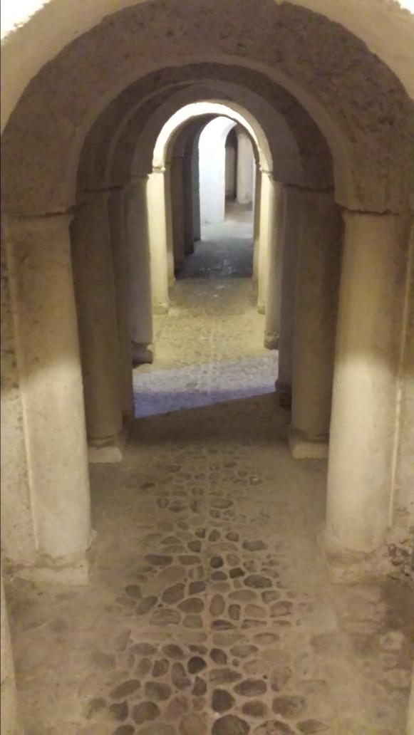 AngeloArusso's tweet photo. #Granada fundacion Rodriguez Acosta #tuneles http://t.co/vSl5gdp5DB