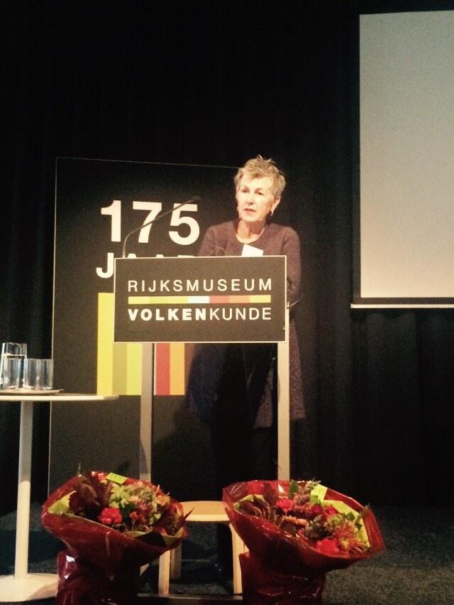 'Musea zijn actieve, samenwerkende instituten.' Onze voorzitter Irene Asscher-Vonk spreekt de vrienden van musea toe.