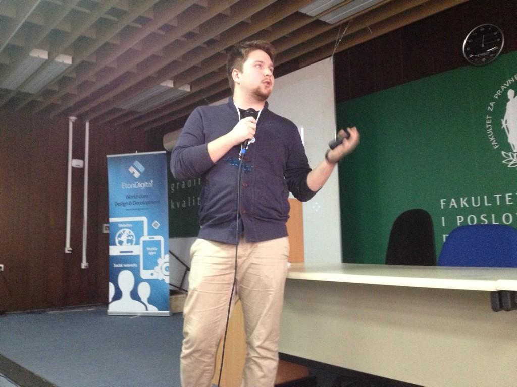 rteijeiro's tweet image. Now @laurii1 is kicking ass talking about #drupal8 frontend and twig. @mortendk should be really proud #DrupalCampRS