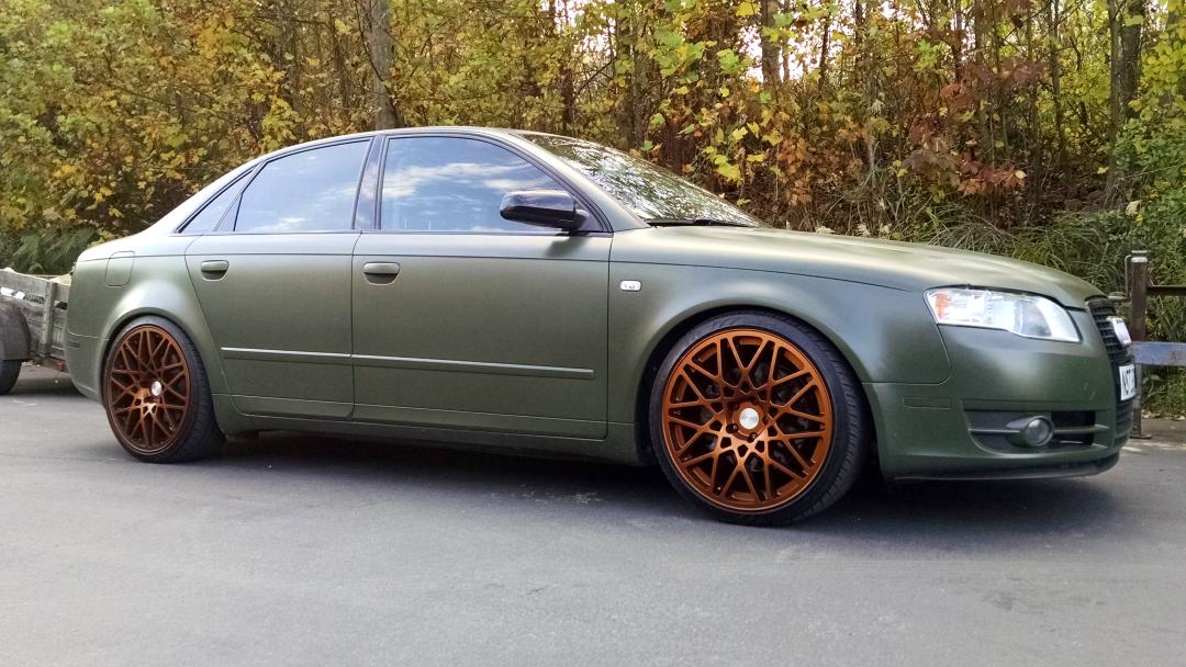 HighlineDips's tweet photo. Love this combo! HaloEFX Mil-spec Green on DYC Burnt Copper Wheels shot in Halo Real Clear @HaloEFX @DipShoutOuts http://t.co/gzAVRjjS9w