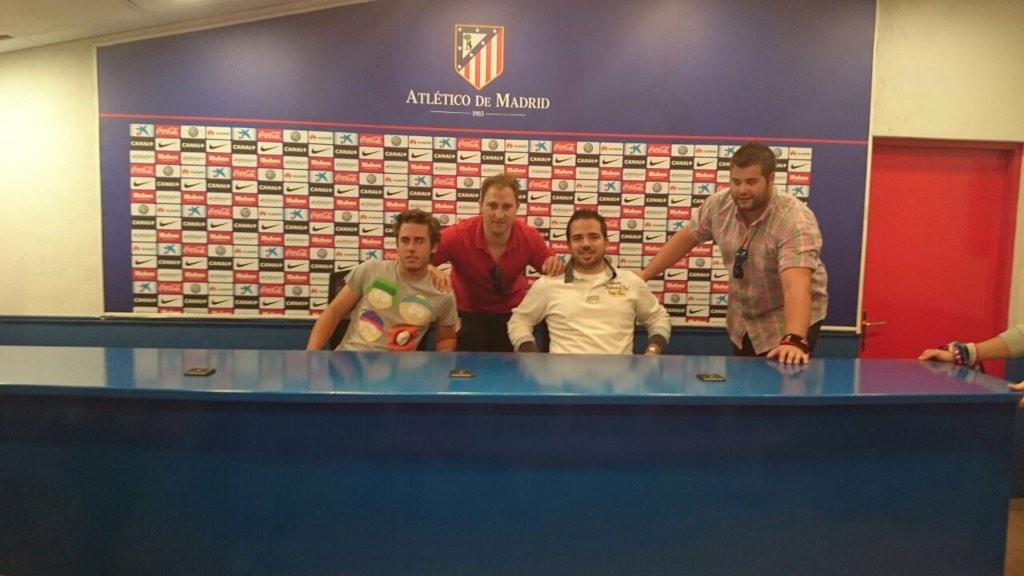 Y listos para dar la rueda de prensa <a href="/EloyCepas/">Eloy Cepas</a> <a href="/JoakinFernandz/">Joaquín Fernández</a> <a href="/j_sifo/">J. Martin</a> <a href="/rokemat/">roke mata</a>