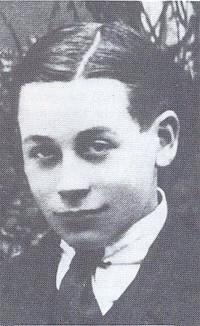 IrishUnity's tweet photo. Kevin Barry was executed on this day 1920 in Mountjoy Prison. He was only 18. RIP http://t.co/B2zq3ZjhCf