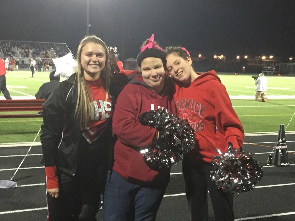 Pals_Warwick's tweet image. @rah_shelll is the favorite senior of these two on senior night!!! #PalsForever