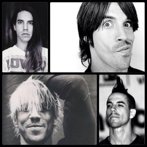 En sevdigim adam do mu bugün. Saka de il 52 yas nda.Hala ta gibi. Happy Bday Anthony Kiedis ;)  