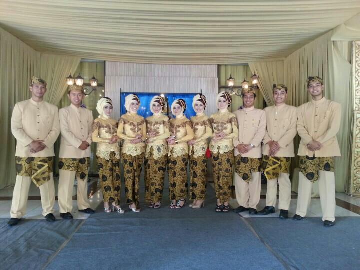 cuckincu's tweet photo. Prof. John robert Suhadak squad yg didalangi mami zahro http://t.co/aWAPZoDZjh