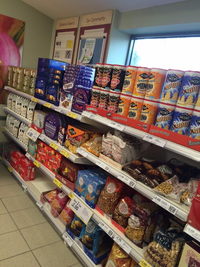 Window mods ready for Christmas @Doyle123mac <a href="/Stevejtait/">Steve Tait</a>