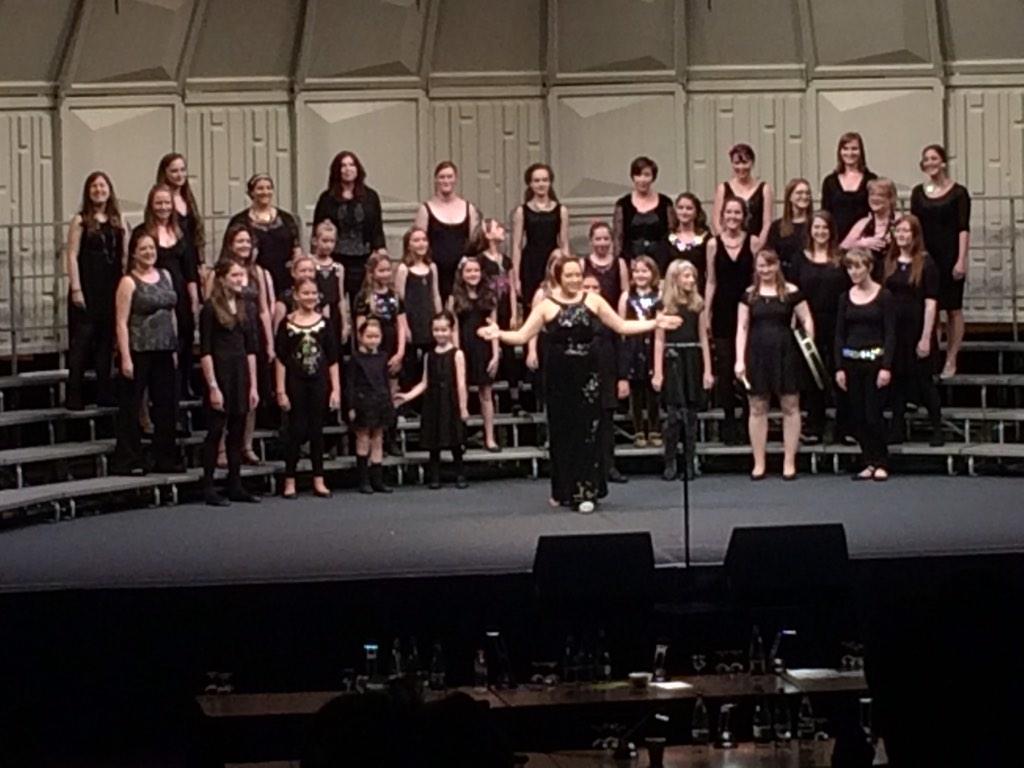 The crowd goes wild for our amazing <a href="/Ivyleaguechorus/">Ivy League Chorus</a> #LABBS14
