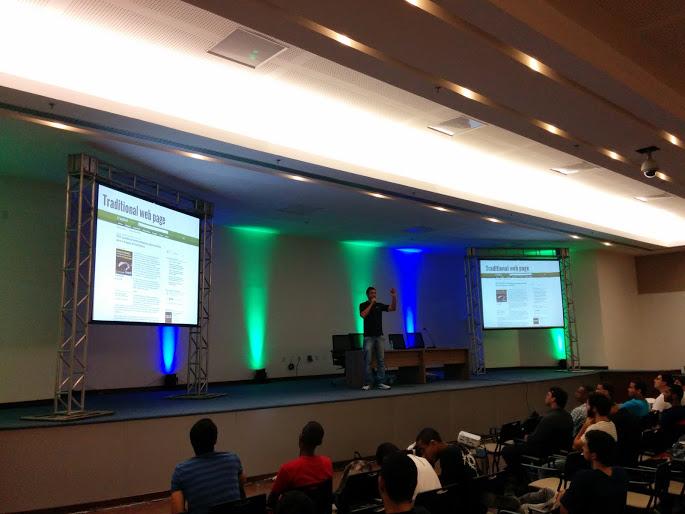 GDGSalvador's tweet image. E o pessoal pirando na apresentação do Tupy! #gdgtechtalk #gdgssa
