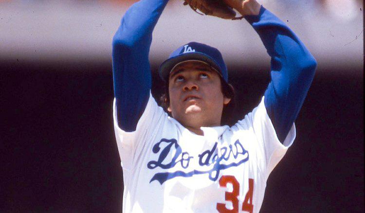 Happy 54th birthday to Fernando Valenzuela, 1981 MLB Player of the Year. 