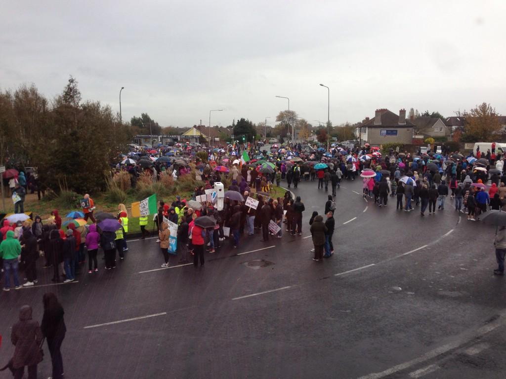 Ireland’s Streets Turn to Rivers of People, 1 Million, Wiping Out New Tax on Water #IrishWater  B1XKbGGIUAA6gNu