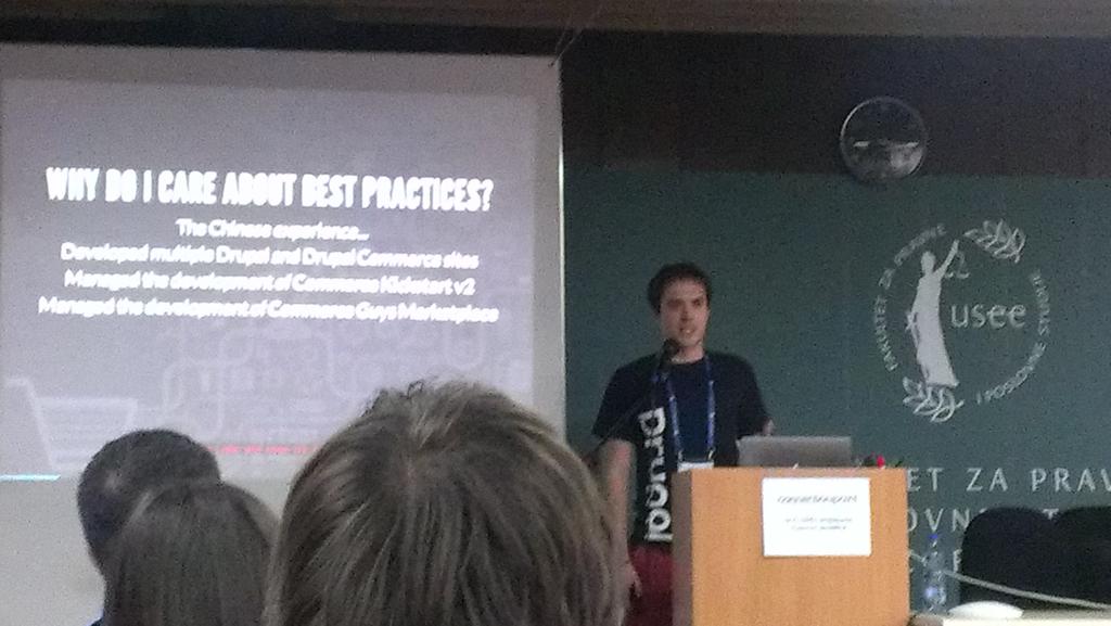 Vase_'s tweet image. Augustin talking about best practices in #drupal #DrupalCampRS