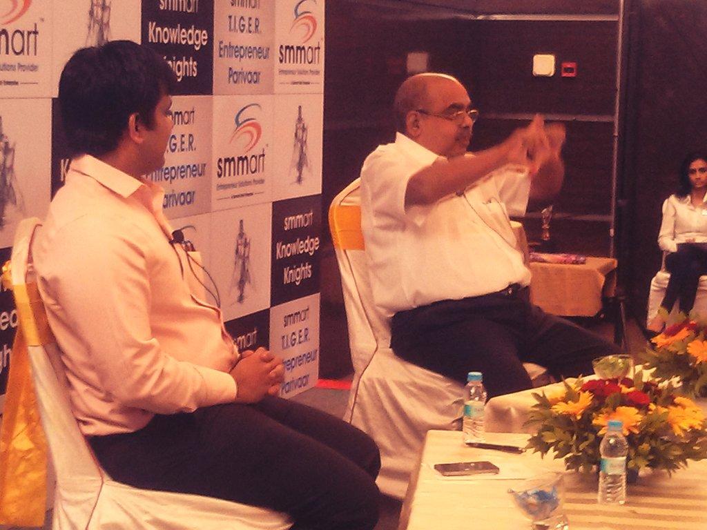 join2manish's tweet image. Mr. Kamath sharing how he is planning to launch #cucumber #icecream @Naturalicecream 
#knowledgeknights