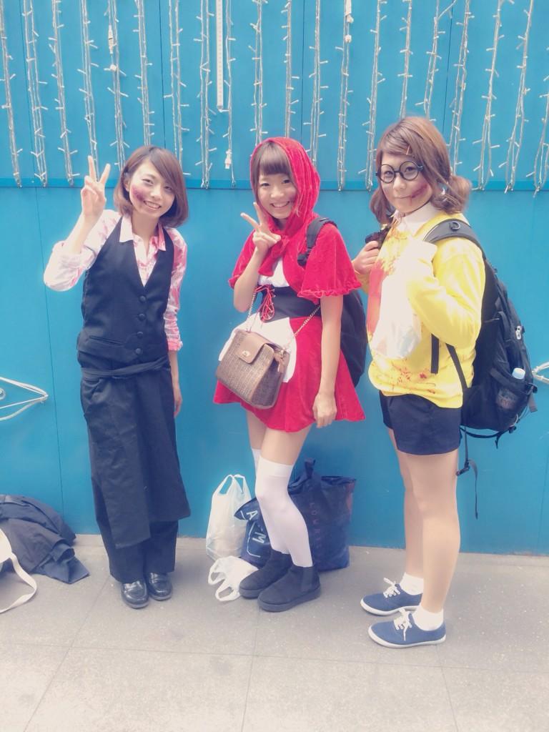 Rika A Twitter ハロウィン Usj ユニバ のび太 赤ずきんちゃん ウエイトレス 仮装 外国人のおじさんに 声かけられる 写真撮らせてほしい と 写メも撮ってくれた Http T Co Ll0hrdduj5