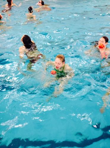 EdinaSwimDive's tweet image. Annual Apple Bob. #MakePracticeFun #BigMouth