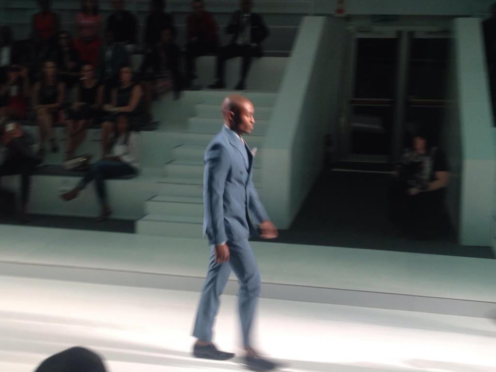 NWFashionista's tweet photo. Perfect combination of colour, not too loud or dull. #CarducciMan @MB_FashionSA @CarducciSA @AFI_sa #MBFWAfrica http://t.co/g9N5kpzK6y