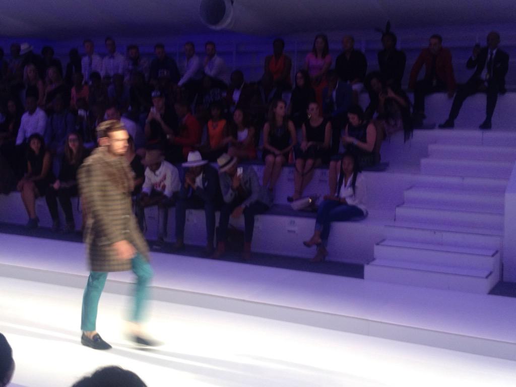 NWFashionista's tweet photo. Toilor fit! #CarducciMan @MB_FashionSA @CarducciSA @AFI_sa #MBFWAfrica #MBFWA2014 http://t.co/cr12iBEn5n
