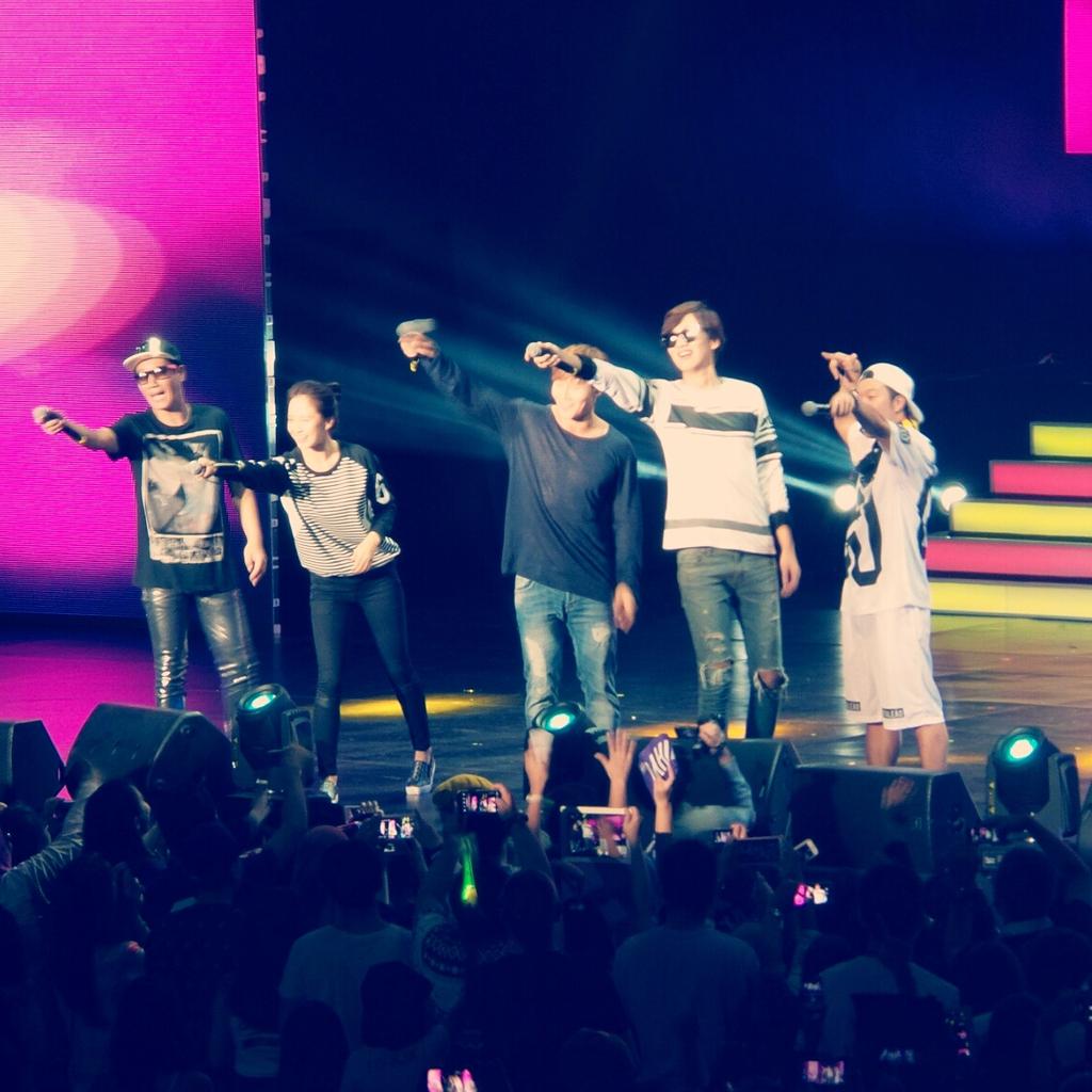 RunningManGuest's tweet photo. Race Start Season 2 in Malaysia http://t.co/5VZt4jWa56 cr.LFaramieliAD #RaceStartMY