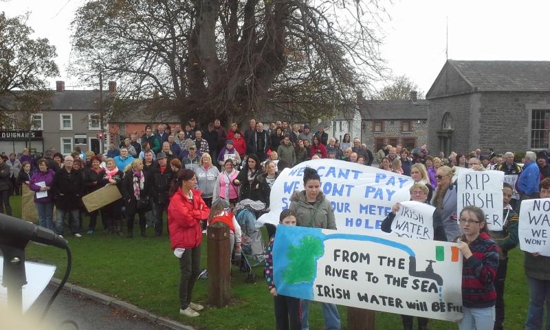 Ireland’s Streets Turn to Rivers of People, 1 Million, Wiping Out New Tax on Water #IrishWater  B1XeAM0IQAAQYdM