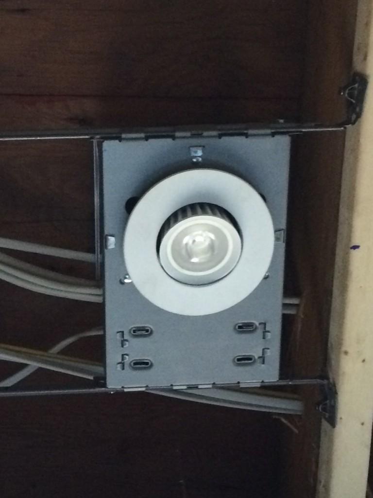 YLB team member went with these <a href="/SATCOPRODUCTS/">SATCO PRODUCTS</a> #LED cans for a kitchen renovation. #sexy