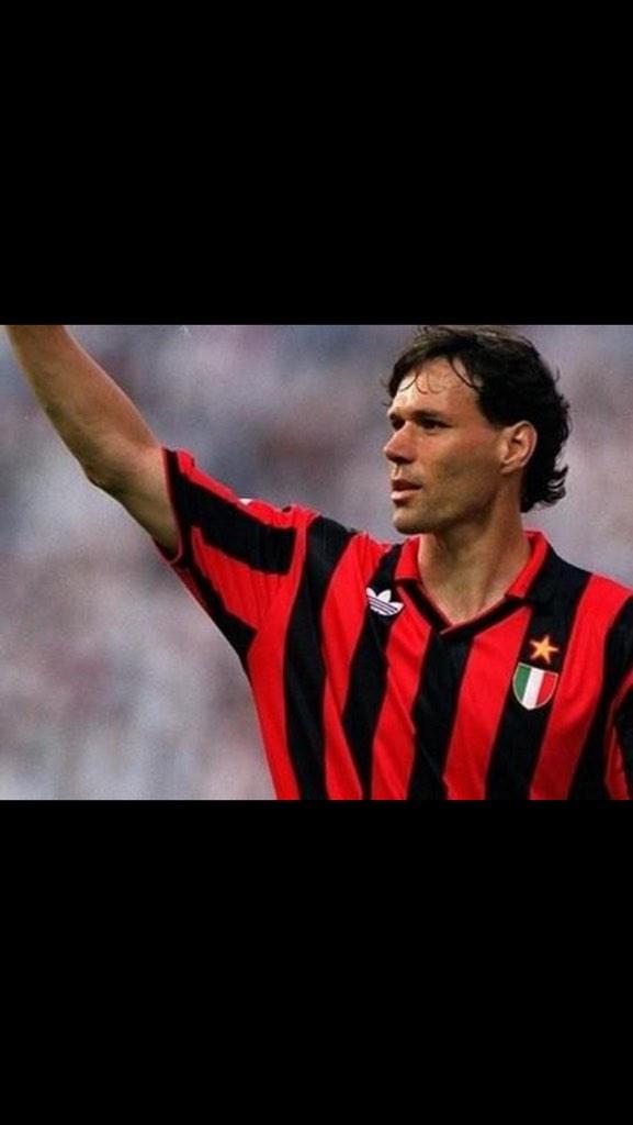 HAPPY BIRTHDAY TO THE BEST FOOTBALL PLAYER TO EVER LIVE!!
MARCO VAN BASTEN   