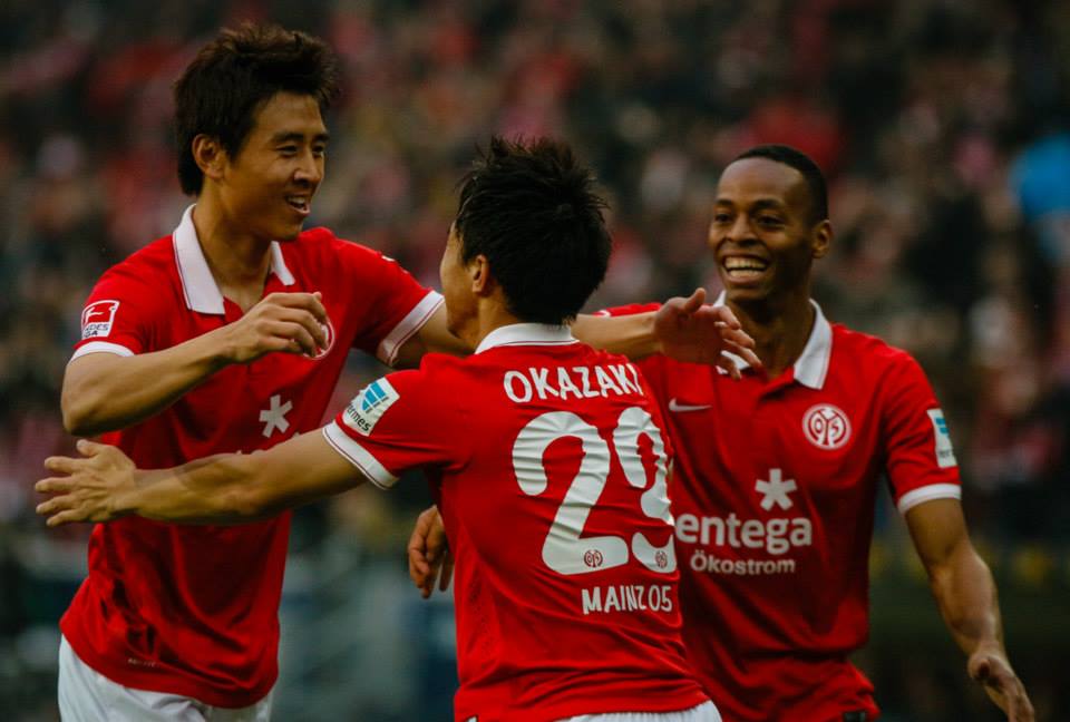 mainz05_jp's tweet photo. 1. FSVマインツ05 vs. SVヴェルダー･ブレーメン（1-2）戦のフォトアルバムはこちら：http://t.co/rr9DXUrkVs #M05BRE http://t.co/TNck4s49Yl