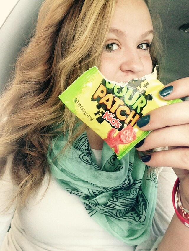 kyrobin_'s tweet image. My favorite candy. Sour PATCH kids #iactuallydontlikethem #theyjustsayPATCH #ilovepatch #ignoremyuglyface @PatchCrowe