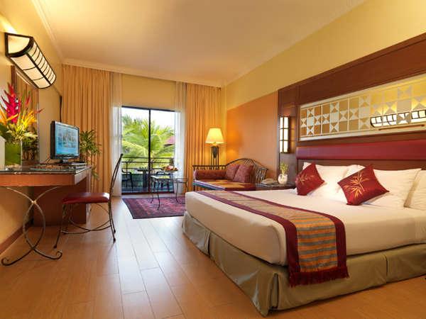 munirfarhan's tweet photo. Holiday Villa Beach #Langkawi http://t.co/vlnMALnigf #DATRAVELAPP http://t.co/EE97gR8lJJ