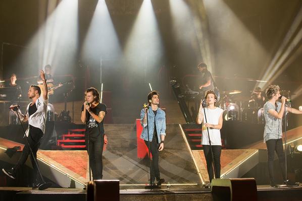 luciamorenot's tweet photo. "they saved me"

said the girl who saw this but didn't rt

#EMABiggestFans1D http://t.co/u2WmGKRJyd