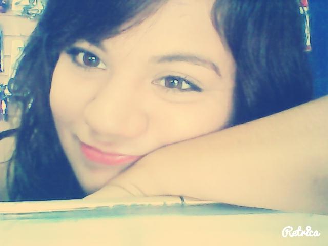 RangelDionne's tweet photo. #trabajando #chicatelcel http://t.co/k9UIZYqG5p