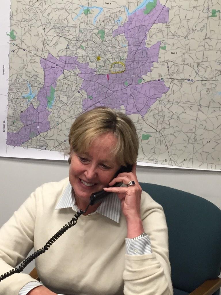 Laura Fjeld tweet media