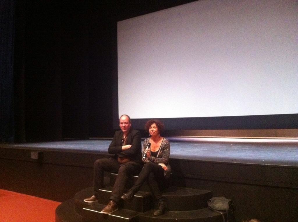 ETEdocumental's tweet photo. Comienza el coloquio con Iciar en la Muestra de cine de derechos humanos de San Sebastián de los reyes #ETEdocumental http://t.co/BTcC6b1oFe