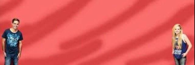 Zarrywut_'s tweet photo. "@rasphxrrytea_: #arabproblemsnight
Standing next to guys like http://t.co/UPLdbbmhHS" مسافة شرعية