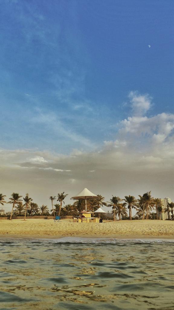 FarihaOsmani's tweet photo. Earlier today.
#vscocam #vsco #samsung #galaxy #droidedit #s5 #MamzarBeach #MyDubai #HappyDubai http://t.co/qWqqqEykLg