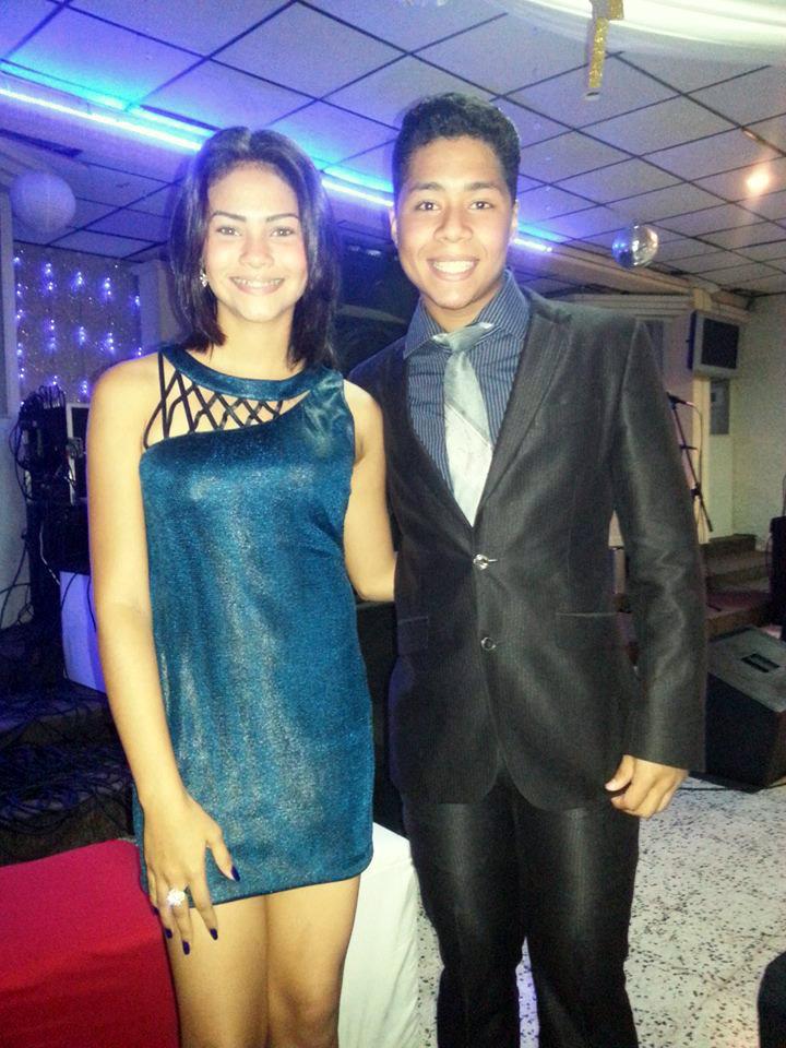 _mdlagb's tweet photo. Con el odioso que mas quiero, te amo hermano!☺💖 http://t.co/3AF5emhy7d