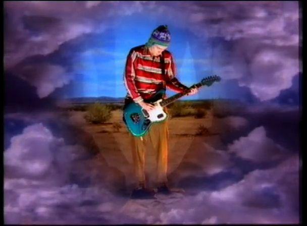 . Happy Birthday Anthony Kiedis! Bitte auch mit 52 nicht ans Aufhören denken.  
