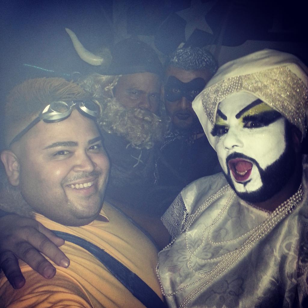 cjriveralopez's tweet photo. #Halloween2014 #Minions #DrGru #DespicableMe #GayBear #ChubbyBear #SXBar #SanJuan #PRbE @PRbearevents http://t.co/Se4O1qKL1X