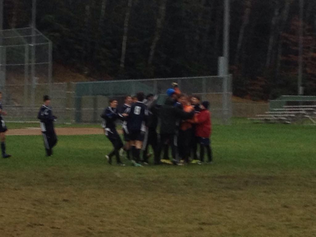 DakidoneRobie's tweet photo. Profile takes down #2 Newmarket 2-0 in DIV soccer. #movingon #greatgame #nhiaa http://t.co/Bb0E79v9bV