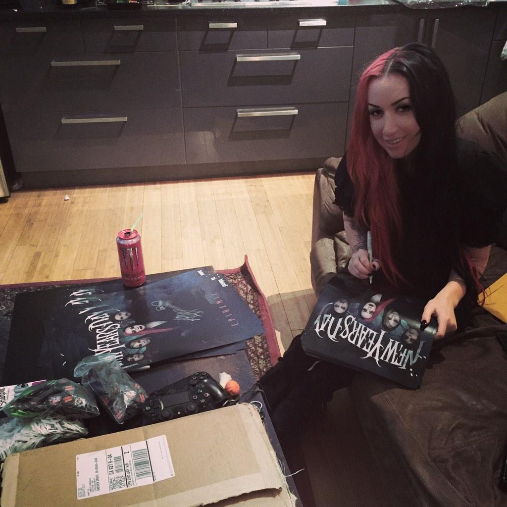 ☠┼ Ash Costello ┼☠ tweet media