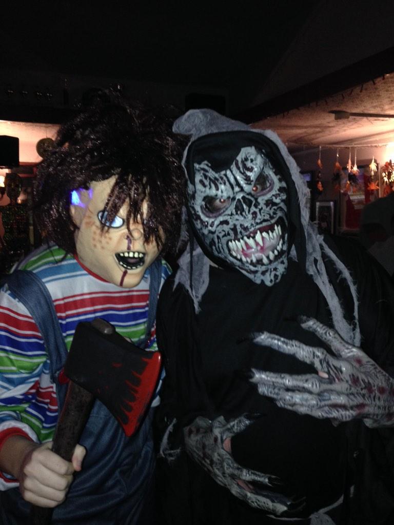 Damppatch's tweet image. Pub party