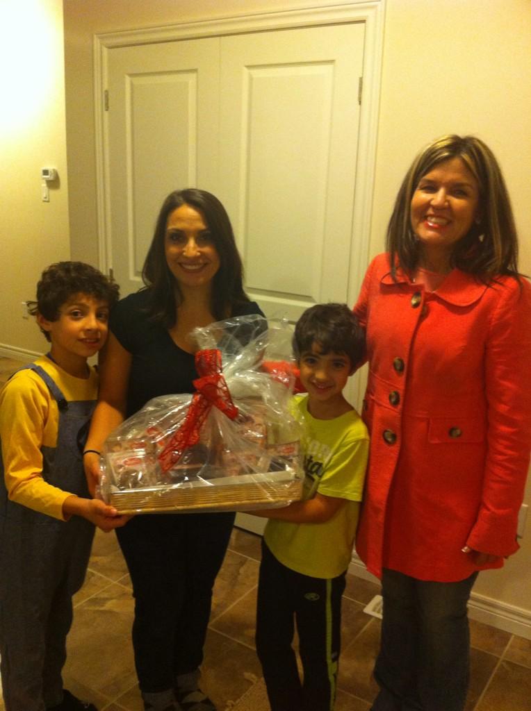 MarcisBakery's tweet photo. #Winner of @MarcisBakery parcel of #GF #Baking is @CarmBozzo -A joy to meet her &amp; her family #HamOnt  #heyhamont http://t.co/2kJlOuWzDM