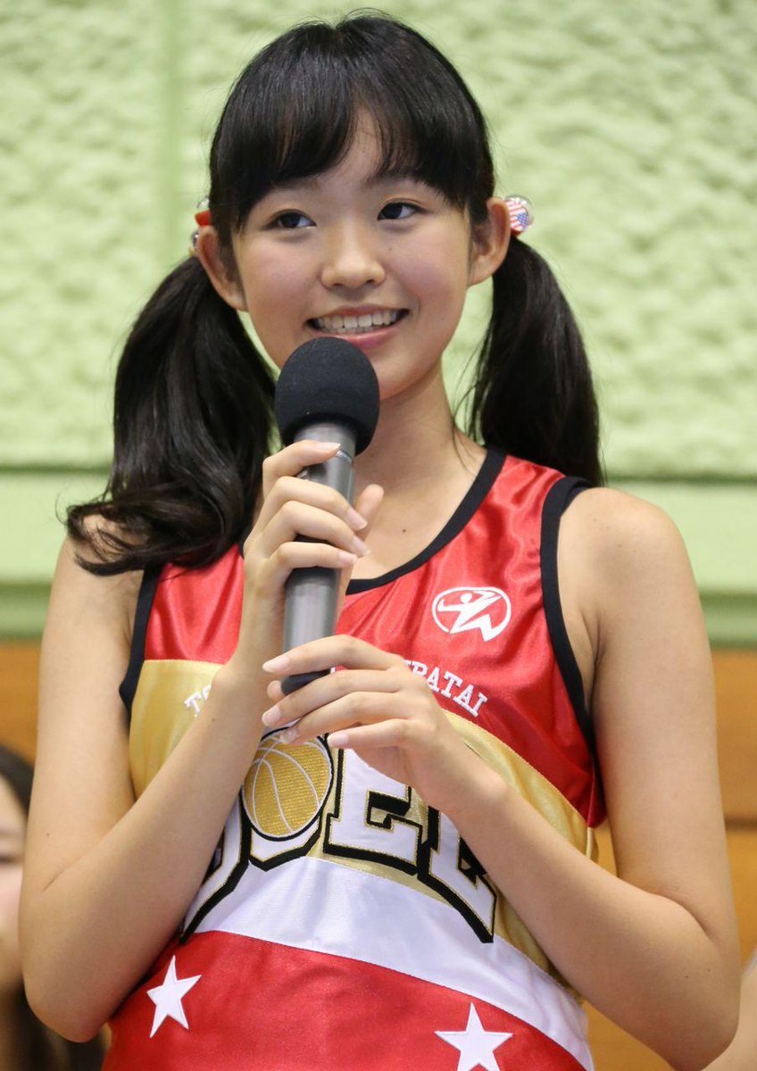 KANEP25's tweet photo. @matsushita_nagi ♪凪ちゃんはがんばったよー(^^)
初の「ボーカル凪ちゃん」にチャレンジだったけど、よく頑張りましたね!!!
6人での新曲、DOEEじゃんも、見事に踊りきりました!!
#DOEE2014 http://t.co/bJJMoE6viz