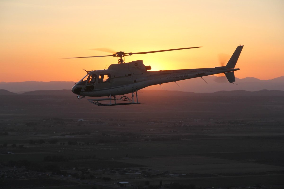 UpperLimit's tweet photo. Total eclipse of the chopper. #UpperLimitCC #UpperLimitHelicopters #helicopter #aviation #sunset #CedarCity #eclipse http://t.co/y7ClZYe7FM